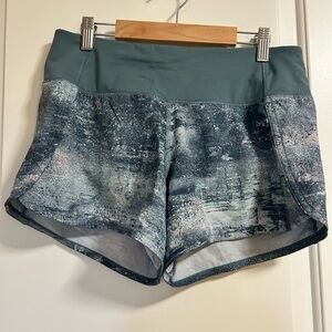 🍋 NWOT 🍋 Lululemon Sage & Slate Athletic Hotty Hot Running Active Shorts 🍋